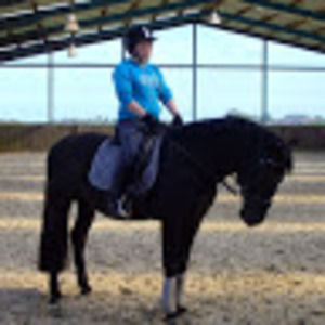 Meet your Posher, Shana